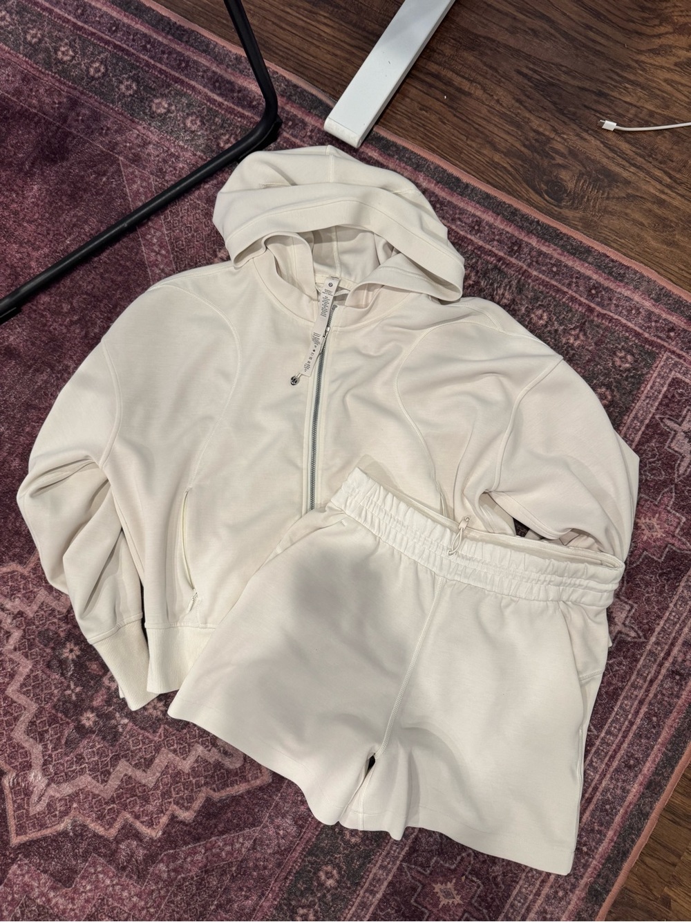 Lululemon Set - Softstreme hoodie & shorts